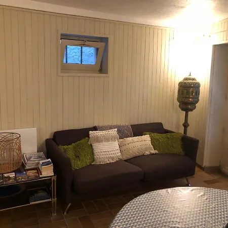 Holiday home La Maison Du Rocher Sarlat-la-Caneda